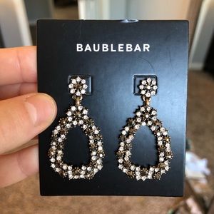 NWT Rare Baublebar Crustal Flower Wreath Earrings